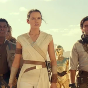 Daisy Ridley responde si Finn regresará en su nueva película de Star Wars